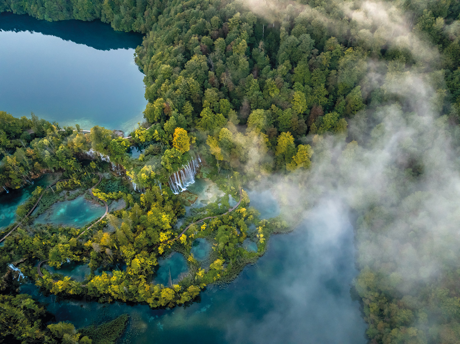 Plitvice-Lakes-National-Park-5_photo-Julien-Duval_rgb.jpg